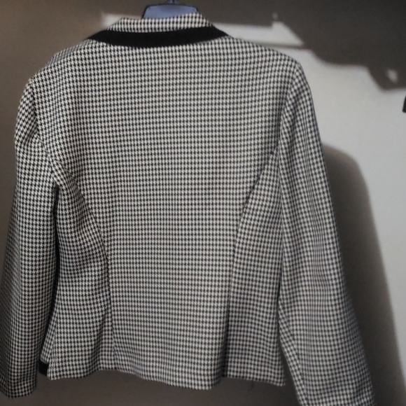 Jacket - Picture 2 of 3